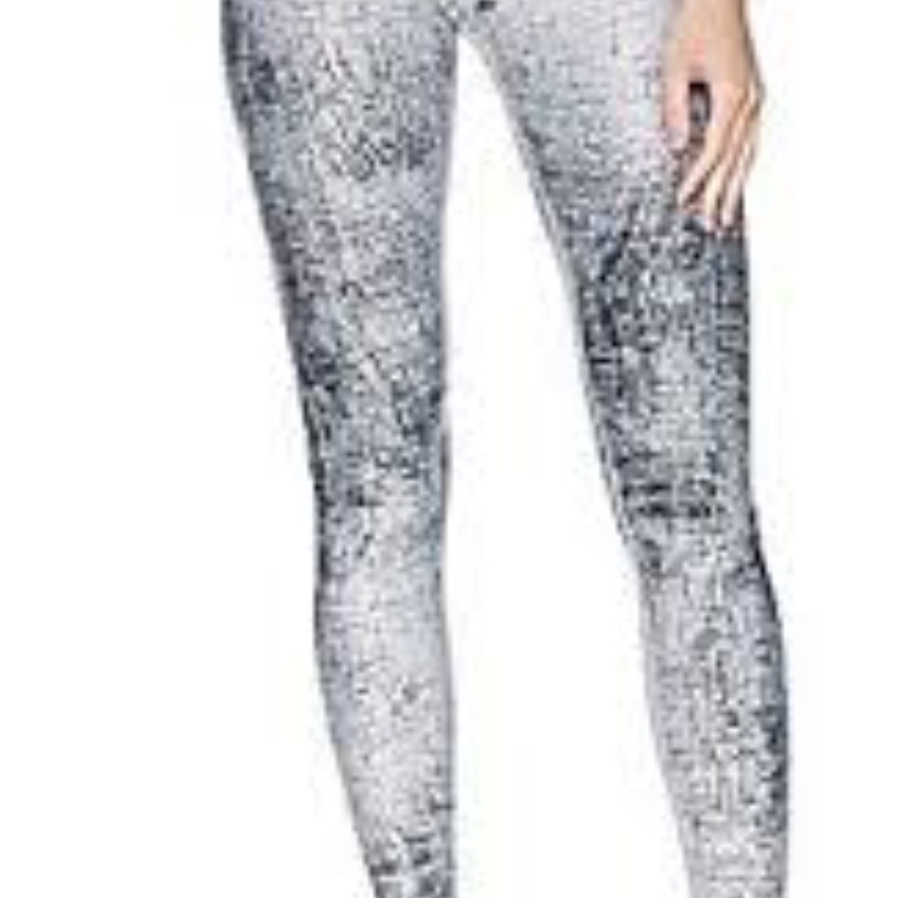 Alo Silver Crackle Leggings